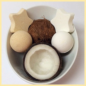 COCONUT, MEN'S BATH BOMB WITH SNAPS - Jewelry Jar Candles